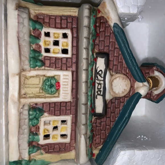 VINTAGE ZELLERS full set Xmas village - Picture 8 of 8